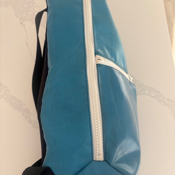 FREITAG F49 Fringe Backpack Blue/White - Picture 12 of 15